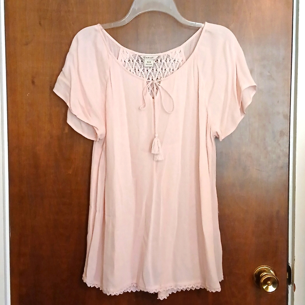Ariat top